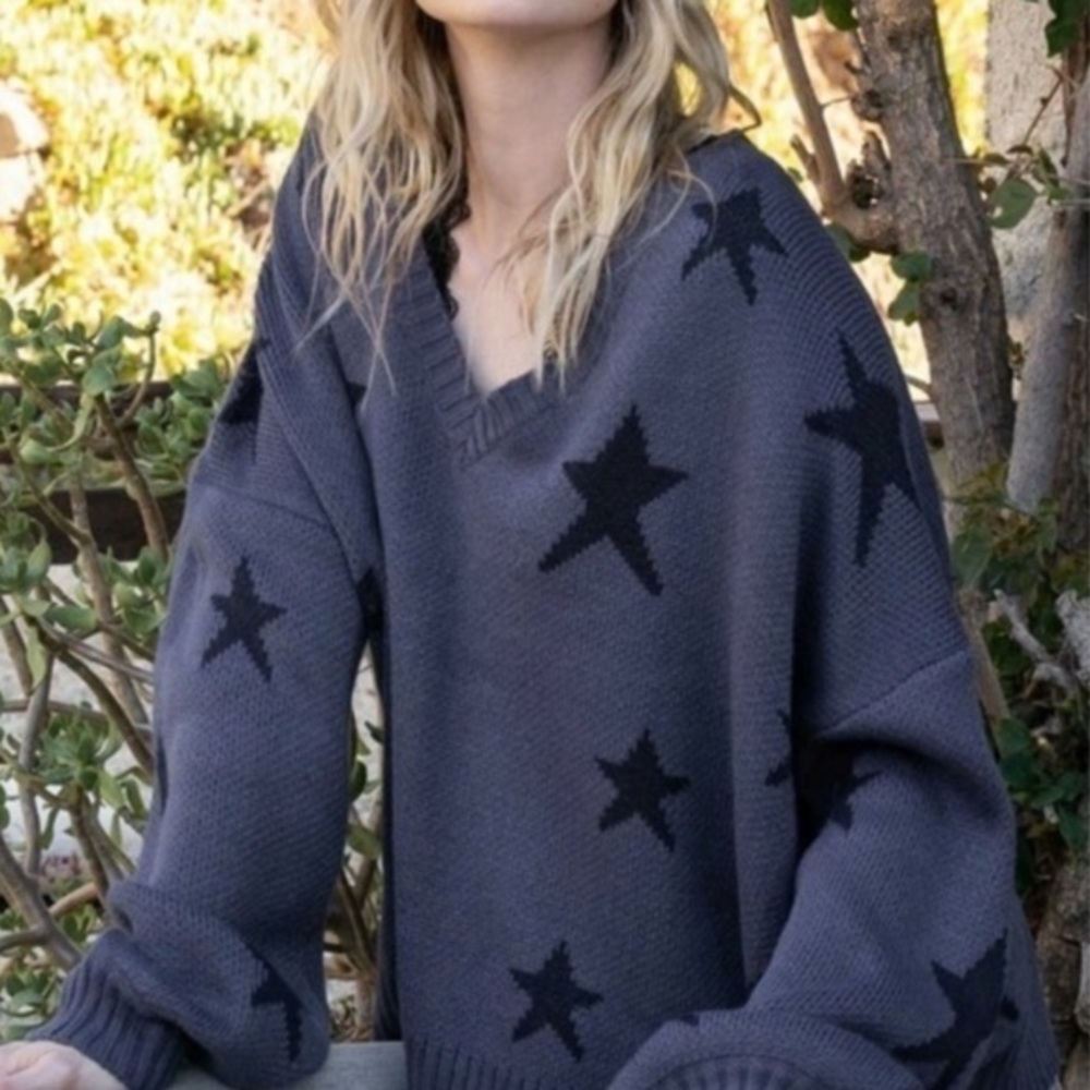 POL indigo star oversized sweater - Picture 2 of 7